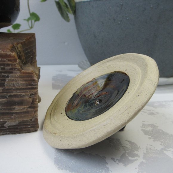 Stoneware Hand Made Glazed Pottery Bowl with Lid signed SRF - Picture 10 of 14